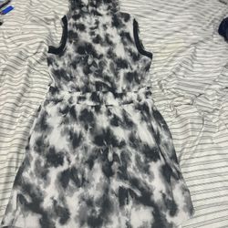 NWT Women's Ideology Top