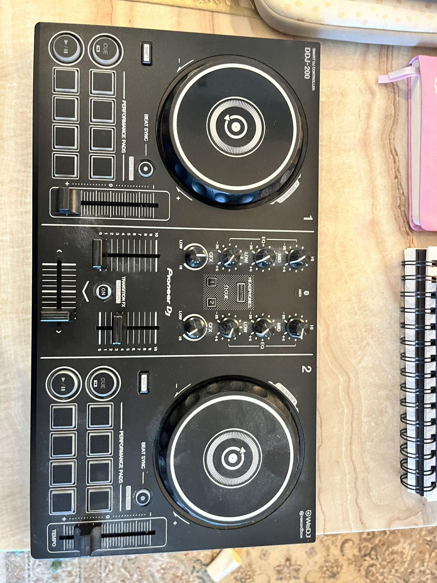 DJ 200 Pioneer Deck