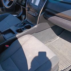 CAMRY LE 2017 / 4 Cylinder