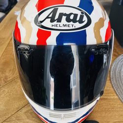 Arai Full Face Mick Doohan Motorcycle Helmet. Size M