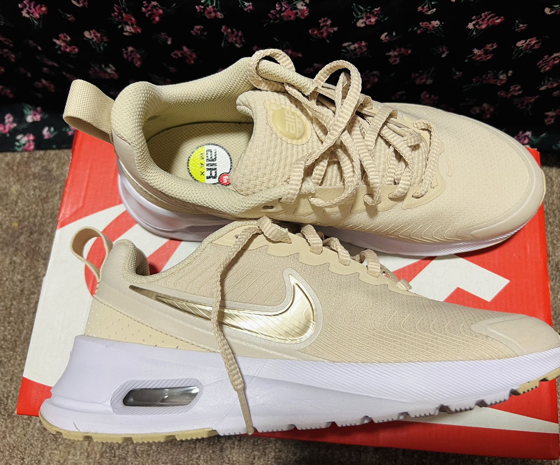 Woman Sneaker
