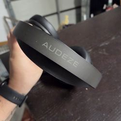 Audeze Maxwell Wireless Gaming Headset