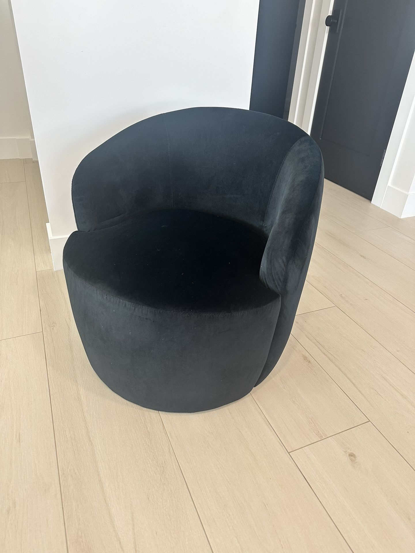 Black Velvet Swivel Chairs (2)