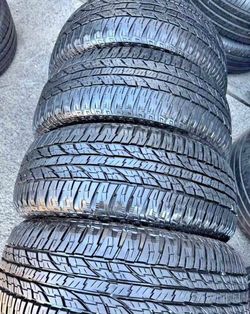 265/70R17 Yokohama tires usadas en perfecta condición set of 4💲💲💲💲💲