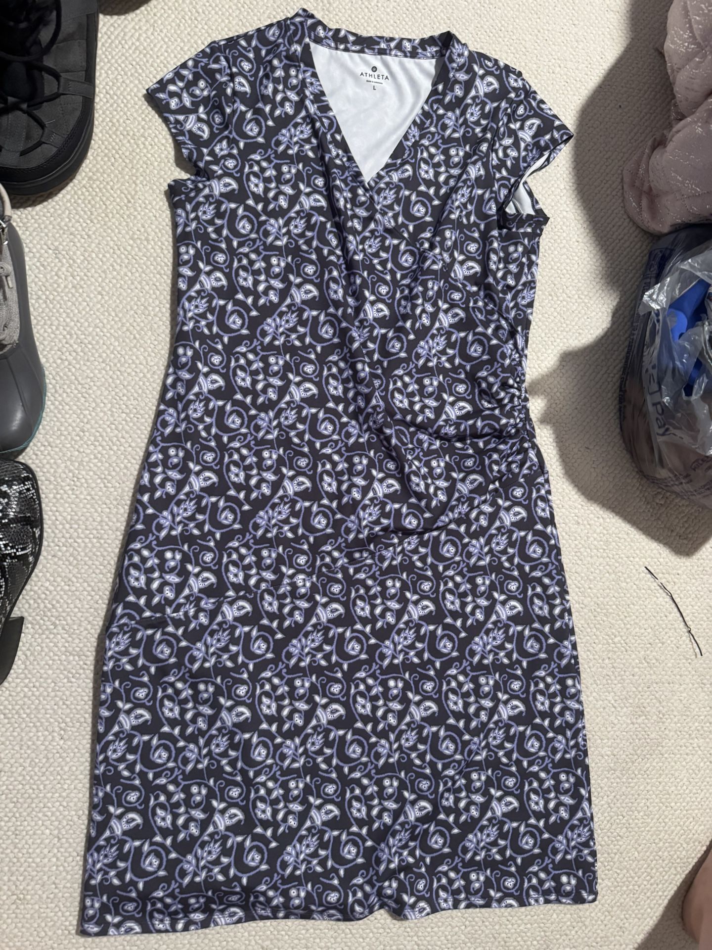 Like New Athleta Women’s large Faux Wrap Dress Small Nectar Purple Floral