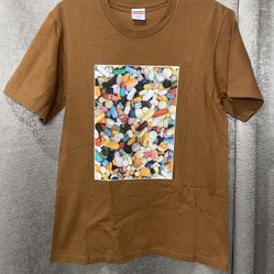 SUPREME PILLS TEE