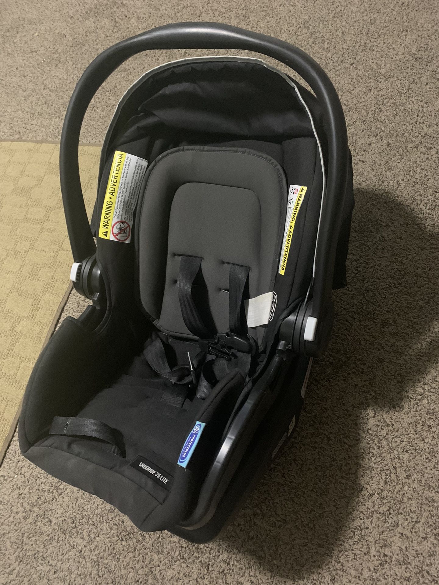 Graco Infant Car Seat