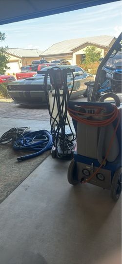 Commercial Cleaning Equipment Lot