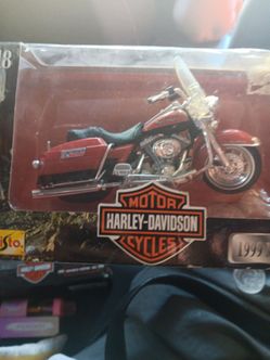 Harley Davidson authentic collectables