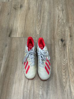 Soccer cleats