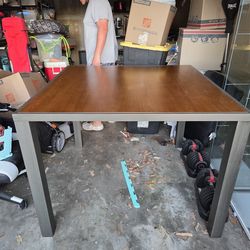 Pub table