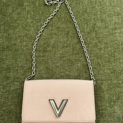 Louis Vuitton Twist Chain Wallet – Rose Ballerine