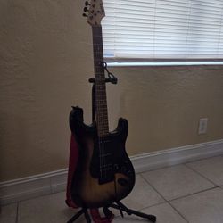 SQUIER BY FENDER