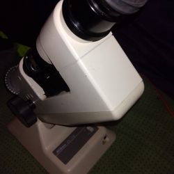 Nikon Ol 7S. (EL 7S) Manuel Lensometer