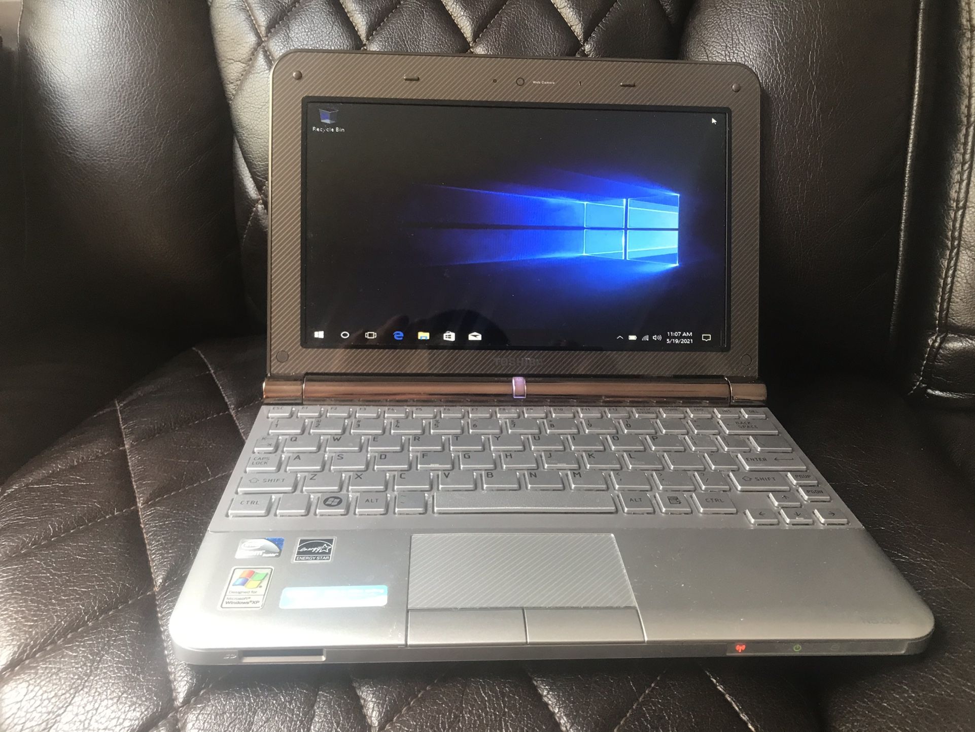 Toshiba Mini Notebook Laptop 1gb Ram 160gb Hdd