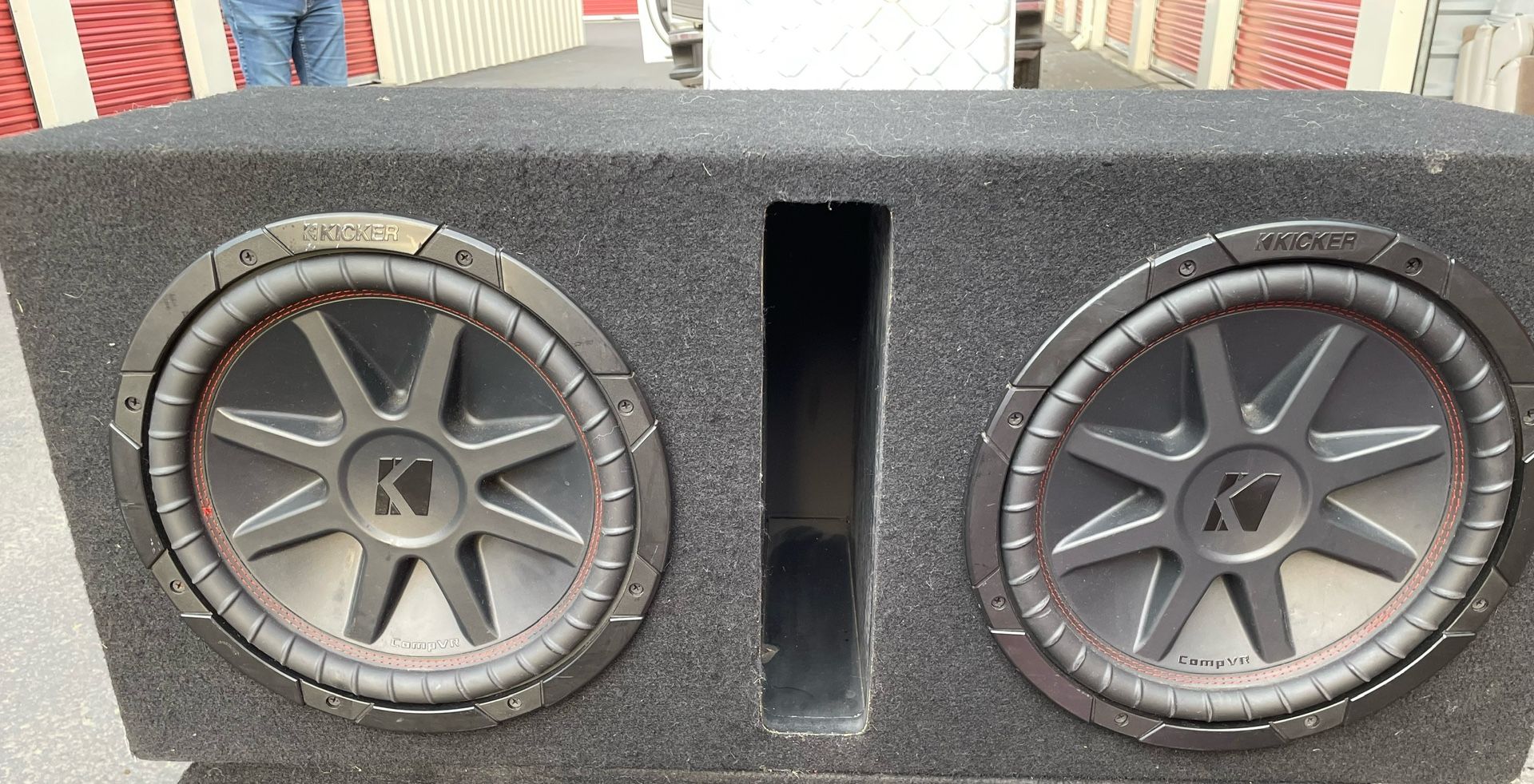 Kicker Comp VR 12’s In Custom Box