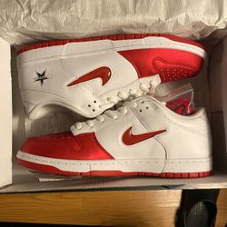 Nike SB DUNK LOW SUPREM JEWEL SWOOSH RED 