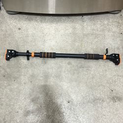Adjustable Pull Up Bar