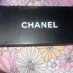 Chanel Slides