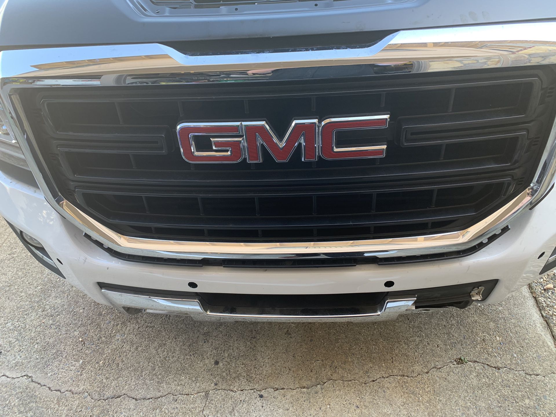 2017 GMC Sierra Parts-grill, summit white hood, bumper trim,