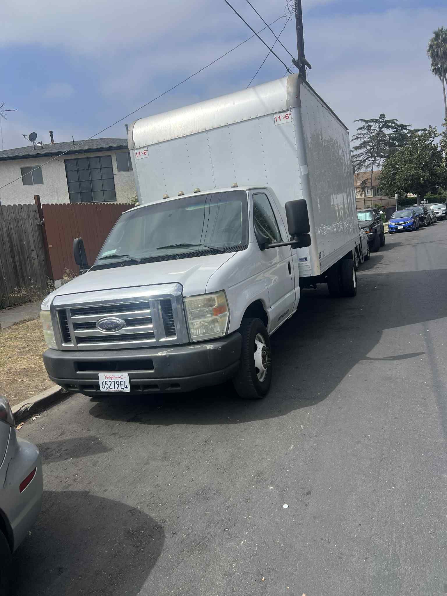 2011 Ford E-450
