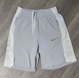 Boys (youth) Nike shorts size Medium