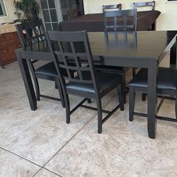Black Dining Table and 4 Chairs