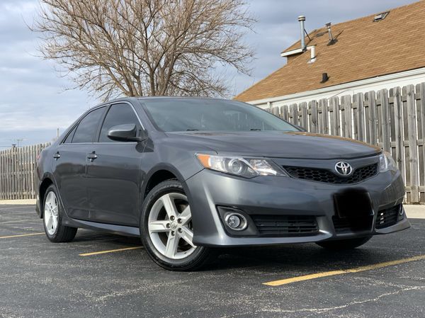 Toyota Camry for Sale in Chicago, IL - OfferUp