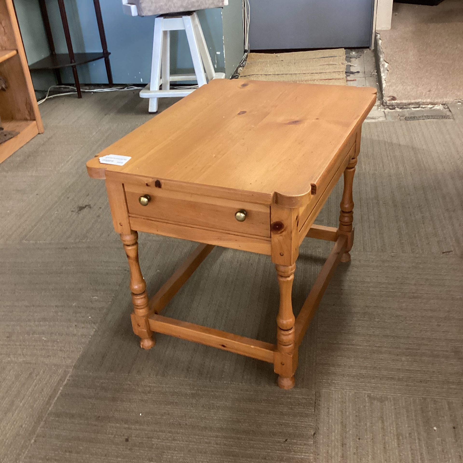 LANE Deep One Drawer End Table