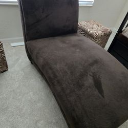 Upholstered Chase Lounge Chair