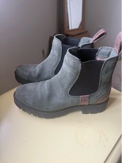 Ariate boots
