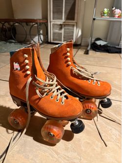 Size 4 moxi lolly skates