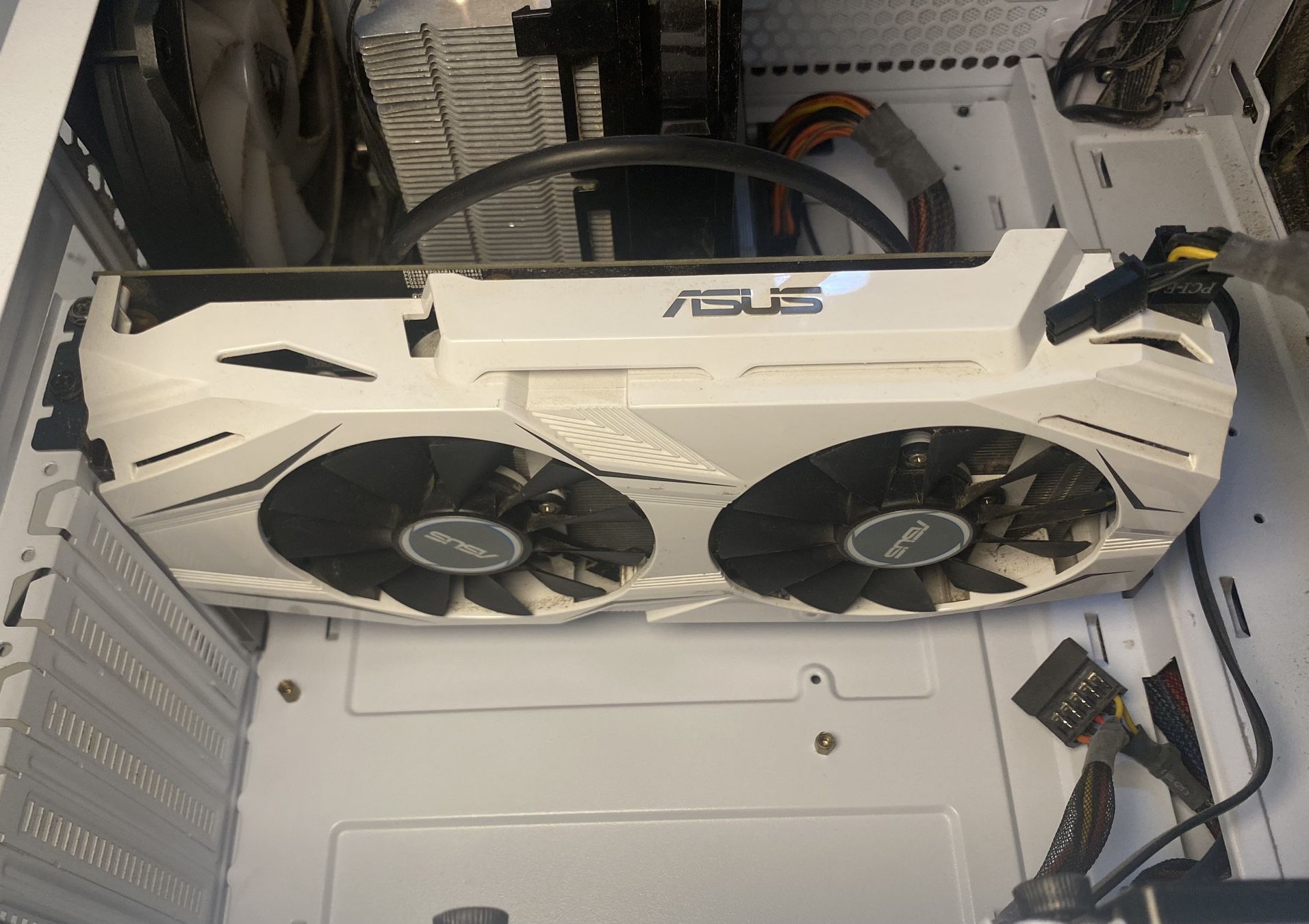 ASUS GeForce GTX 1060 6GB Dual Fan VR Ready Gaming Graphics Card