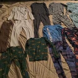 16 Pieces Size 12 Great For Sleeping Or Under Clothing To Keep Warm All For $12.00