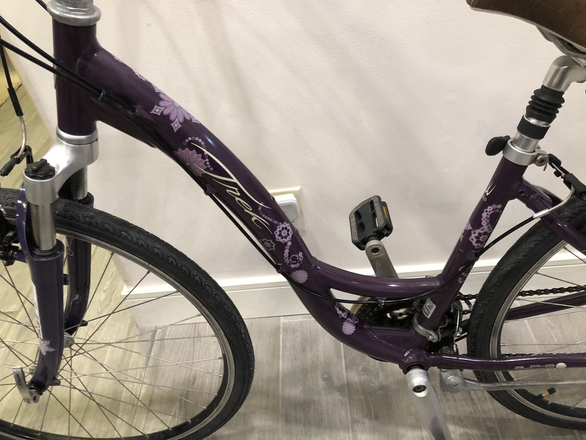 Women’s Trek Hybrid Step Thru Bike Trails Leisure  Tuned Ready/Ride