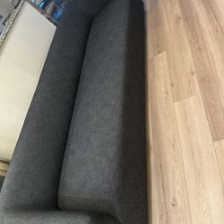 HR Sofa