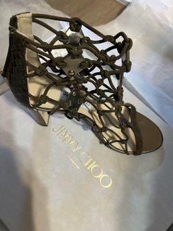 Women’s shoes