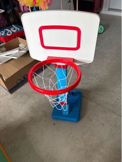 Adjustable basketball hoop for toddlers