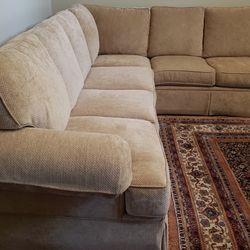 Custom Upholstery L-Shaped Sleeper Sectional 