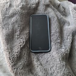 Like New iphone se 3rd generation