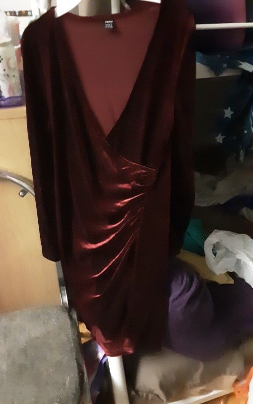 Burgundy, Long Sleeve, Velvet Holiday Dress Size M