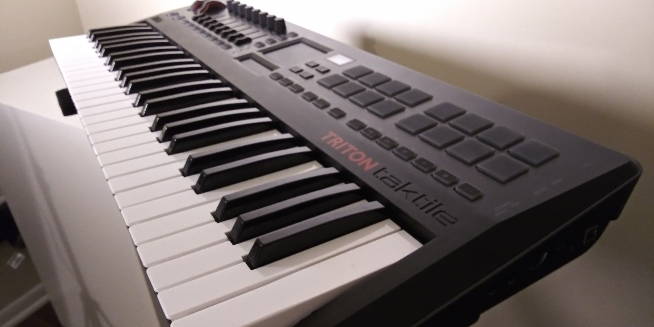 TRITON taklite, KORG