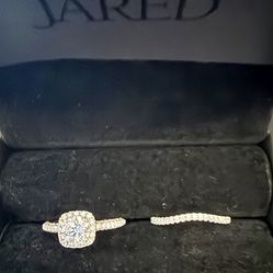 Brand New Wedding Ring Set