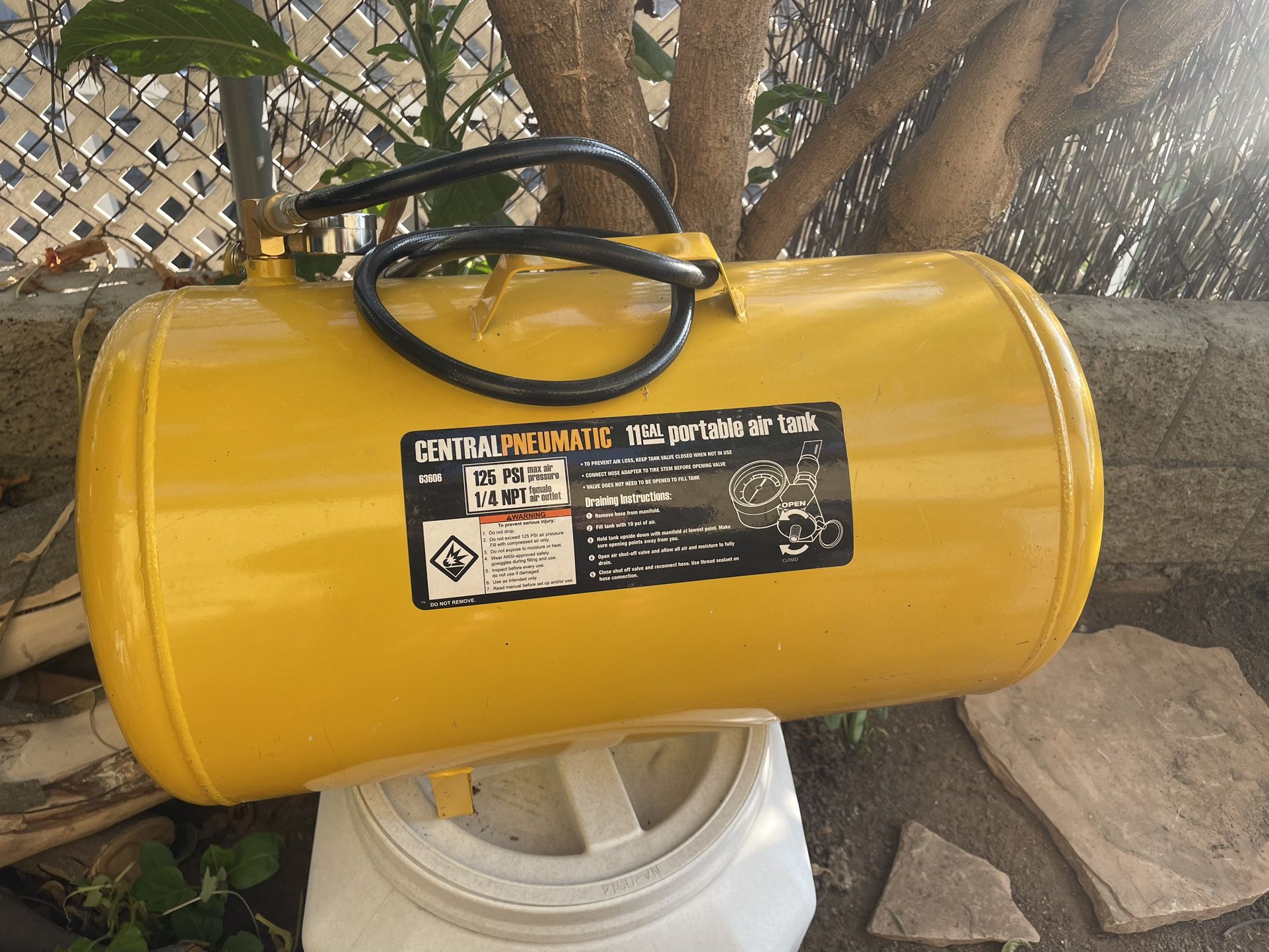 11 gallon portable air tank