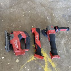 Milwaukee Tool Set Up 