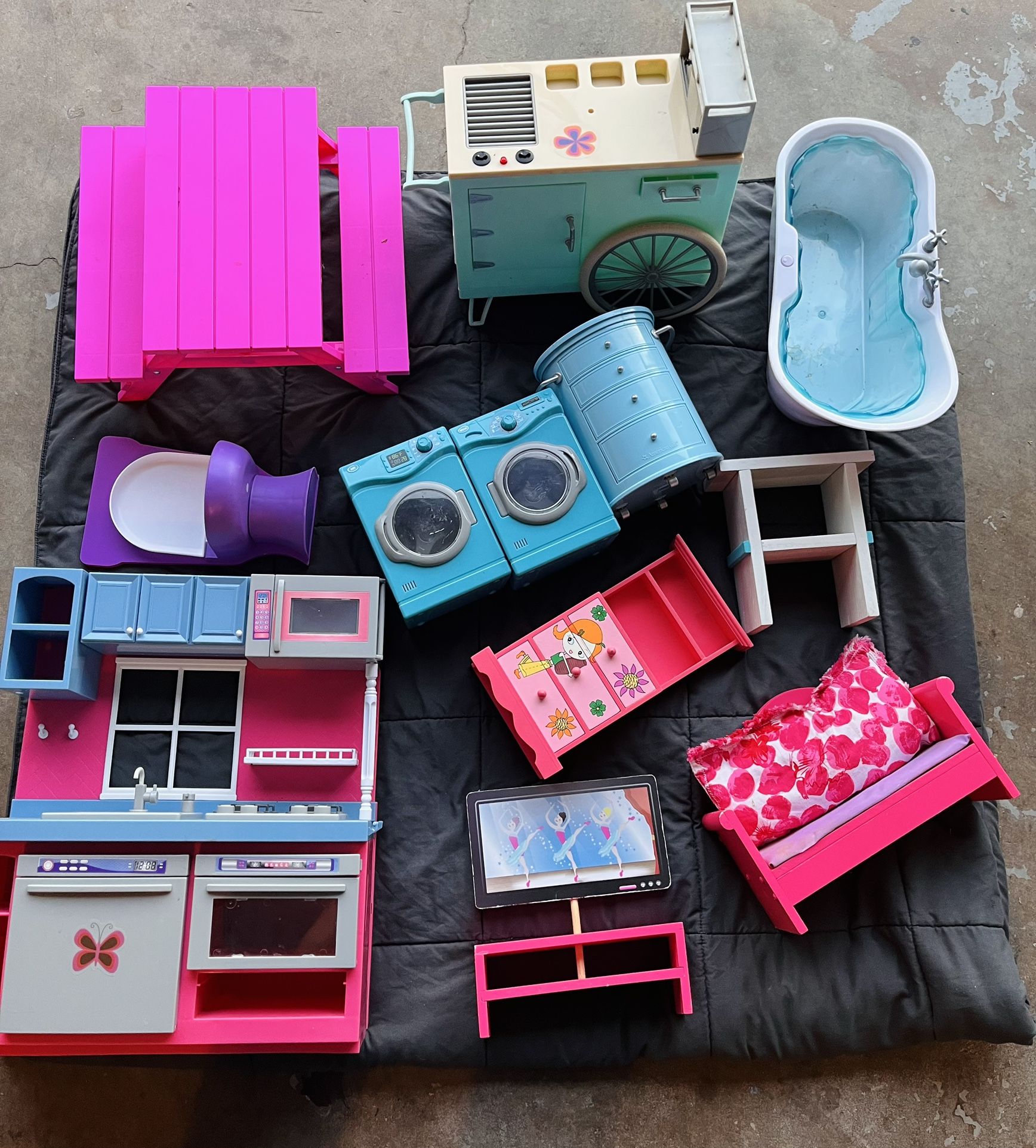 Girl Doll House Accessories 
