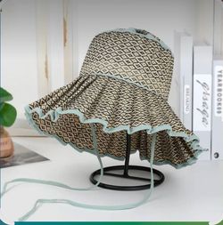 Women Pleated Wide Brim Sun Hat.