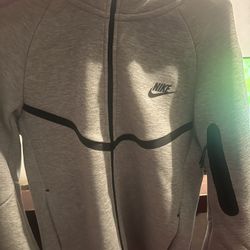 Nike Tech 