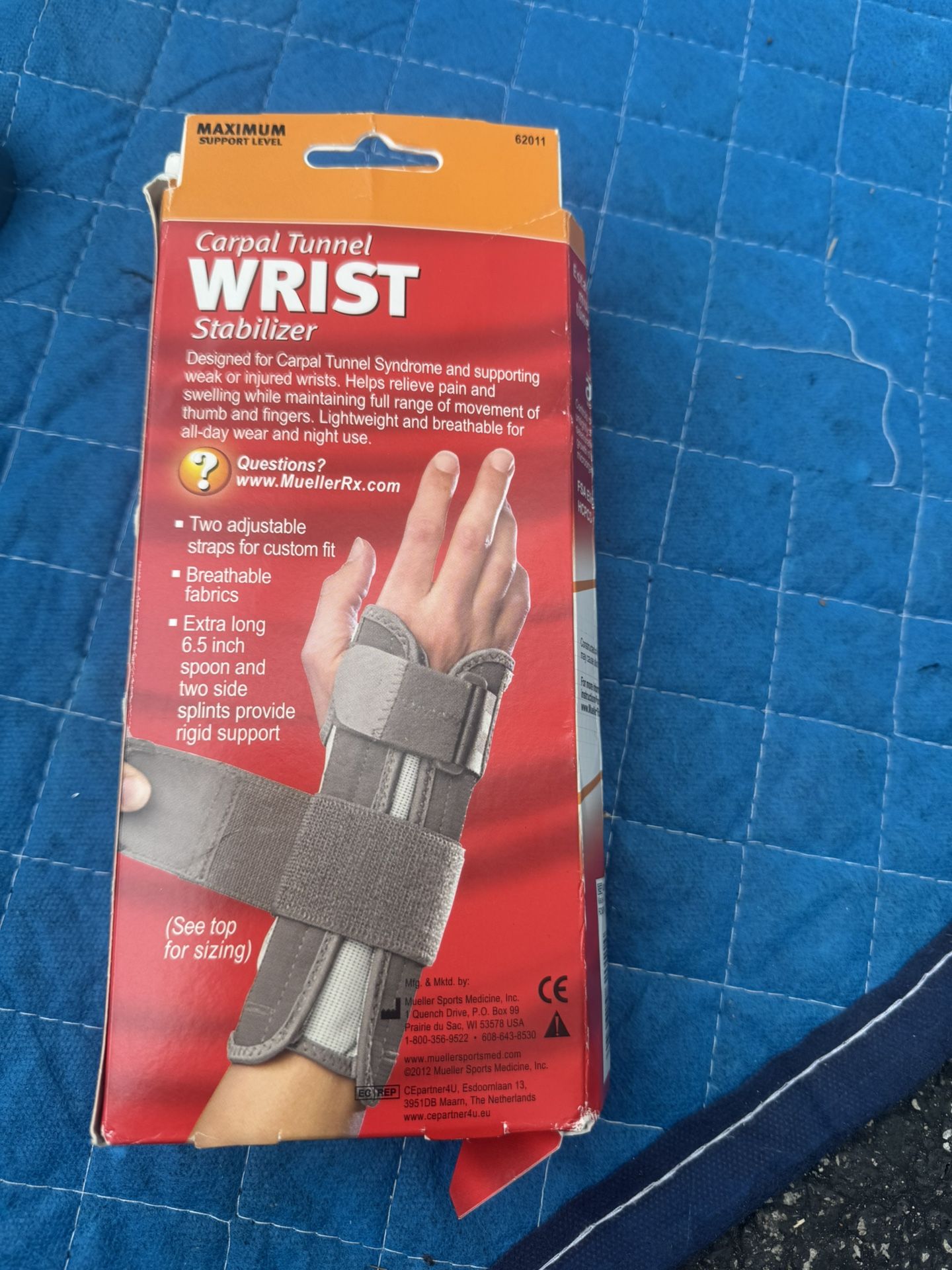 Mueller Carpal Tunnel Wrist Stabilizer