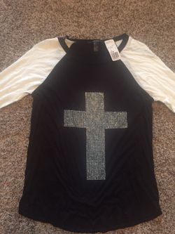 Cross shirt Forever 21